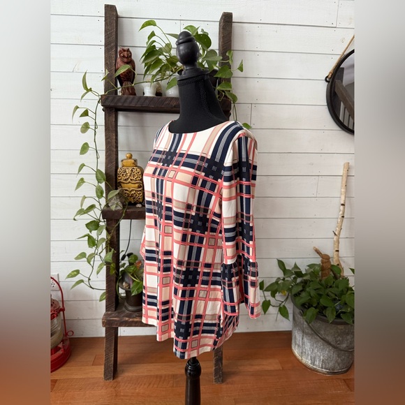 Charter Club Pink and Navy Blue Boat Neck Blouse with Bell Flared Sleeves - Picture 12 of 17